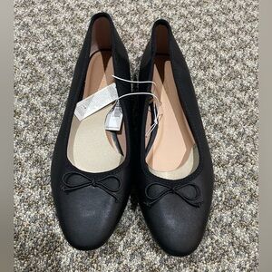 Women’s faux leather ballet flats